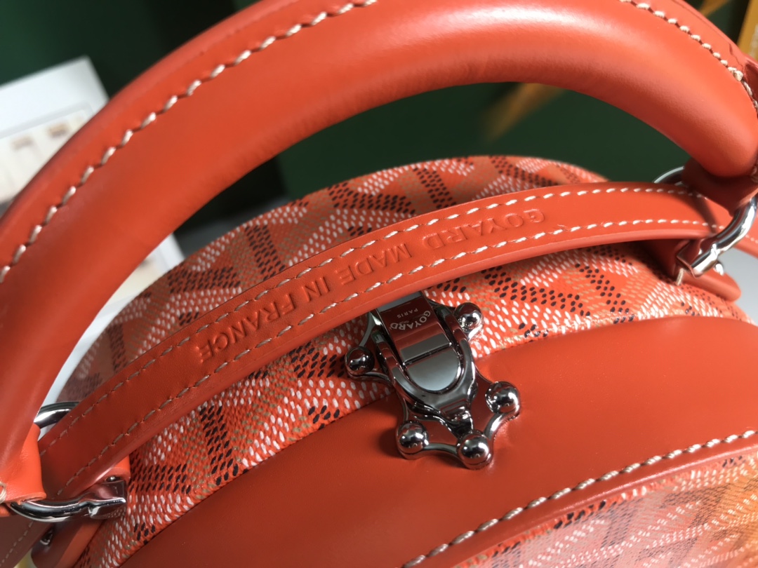 The Alto Hatbox Trunk Bag In Orange